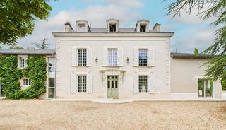  Propri�t�/ch�teau � vendre 7 pi�ces 300 m�