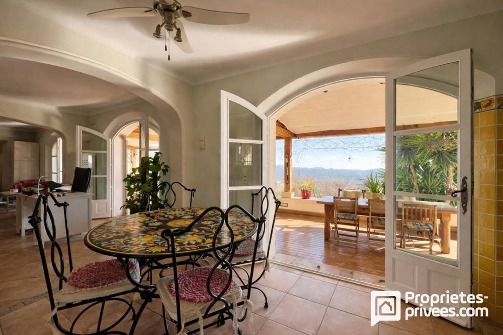 � vendre  Maison Montauroux (83440)