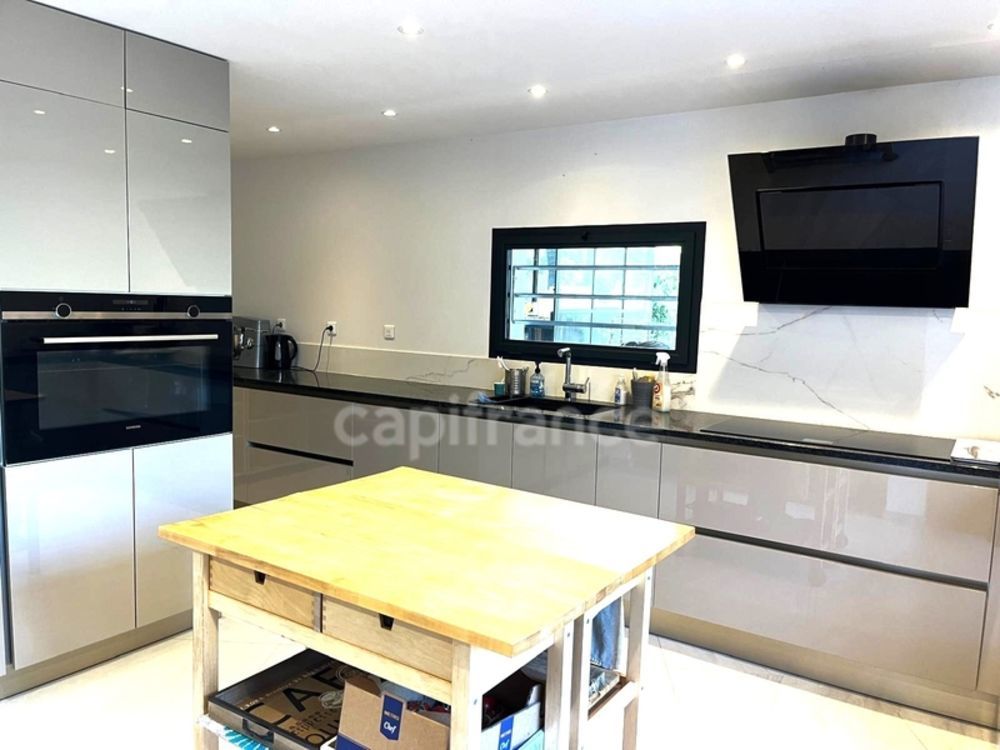 � vendre  Villa Aubagne (13400)