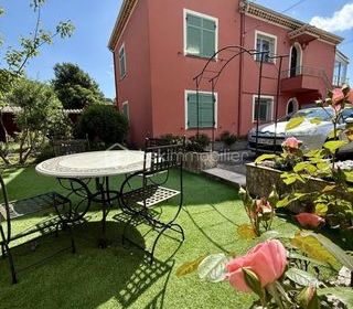  Villa � vendre 6 pi�ces 180 m�