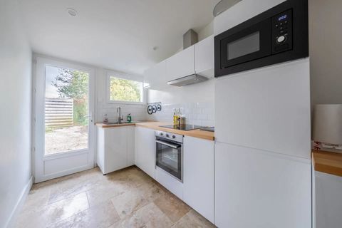   Ensemble de 2 maisons r�nov�es � Saint-Ciers-sur-Gironde Maison - 5 pi�ce(s) - 90 m�