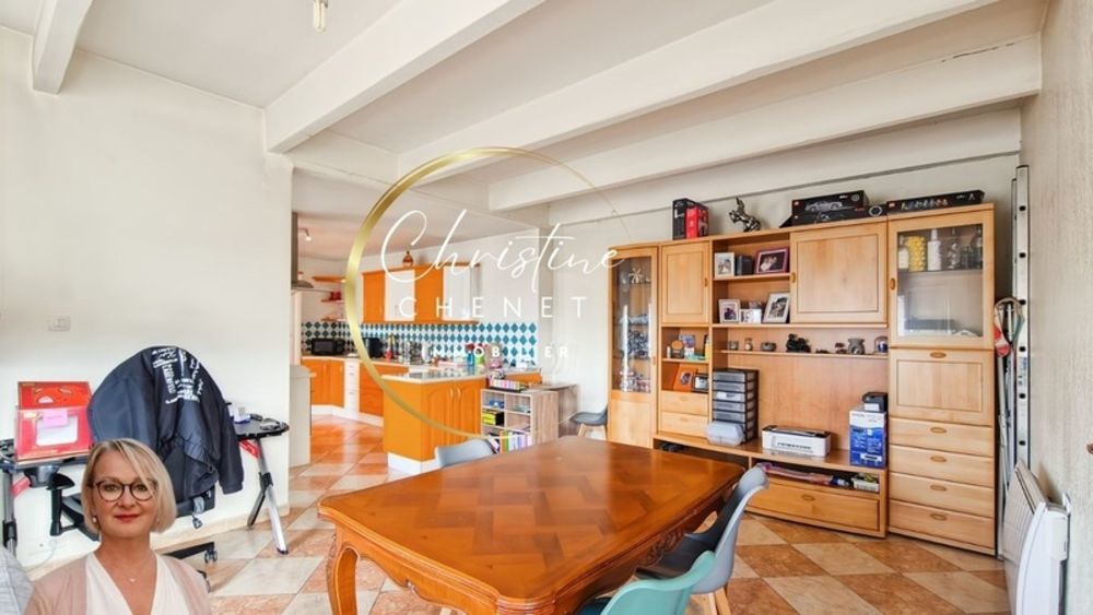 � vendre  Propri�t�/ch�teau Saint-Laurent-d'Aigouze (30220)