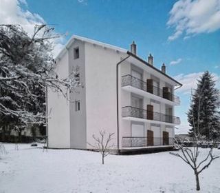  Immeuble � vendre 15 + pi�ces 253 m�