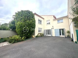  Immeuble � vendre 7 pi�ces 293 m�