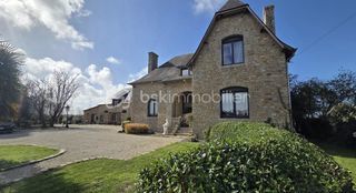  Propri�t�/ch�teau � vendre 12 pi�ces 303 m�