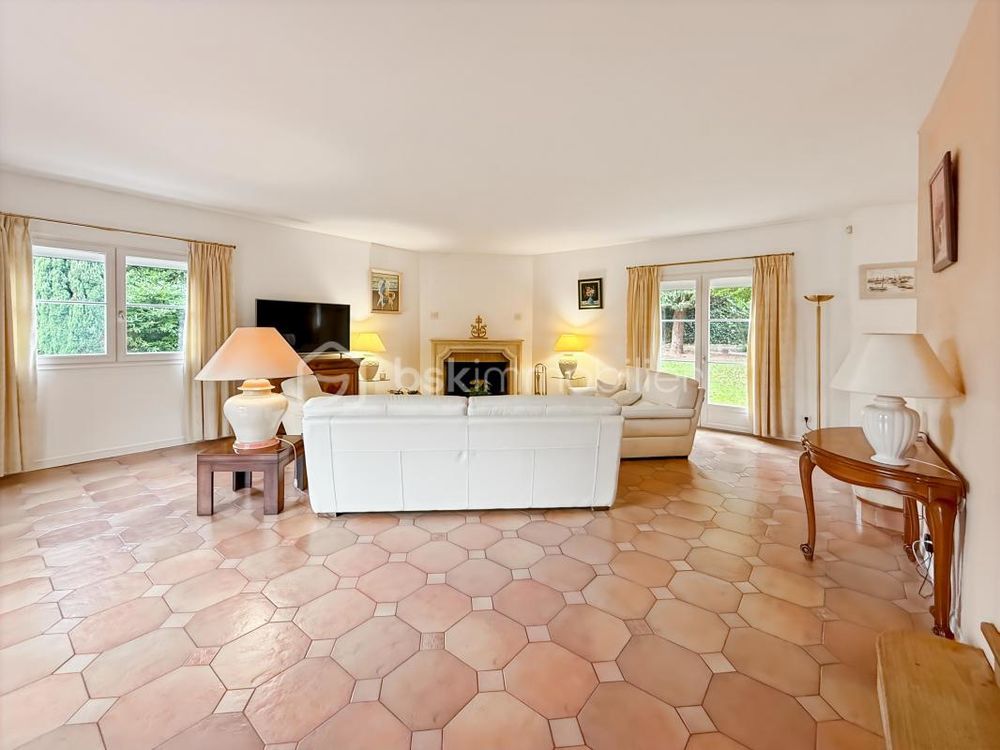 � vendre  Propri�t�/ch�teau Lardy (91510)