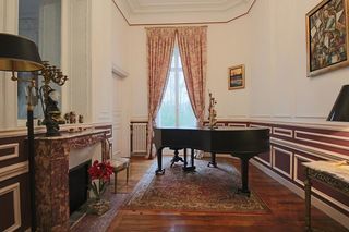  Propri�t�/ch�teau � vendre 13 pi�ces 700 m�