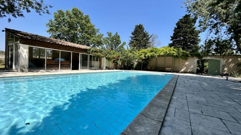 � vendre  Propri�t�/ch�teau Avignon (84000)