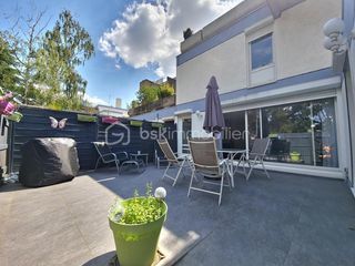  Appartement � vendre 5 pi�ces 99 m�