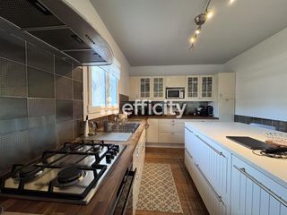  Villa � vendre 7 pi�ces 143 m�