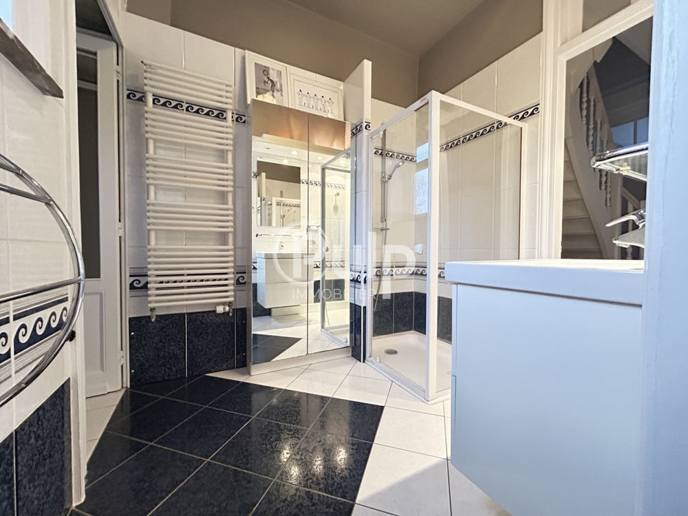 � vendre  Propri�t�/ch�teau La Madeleine (59110)