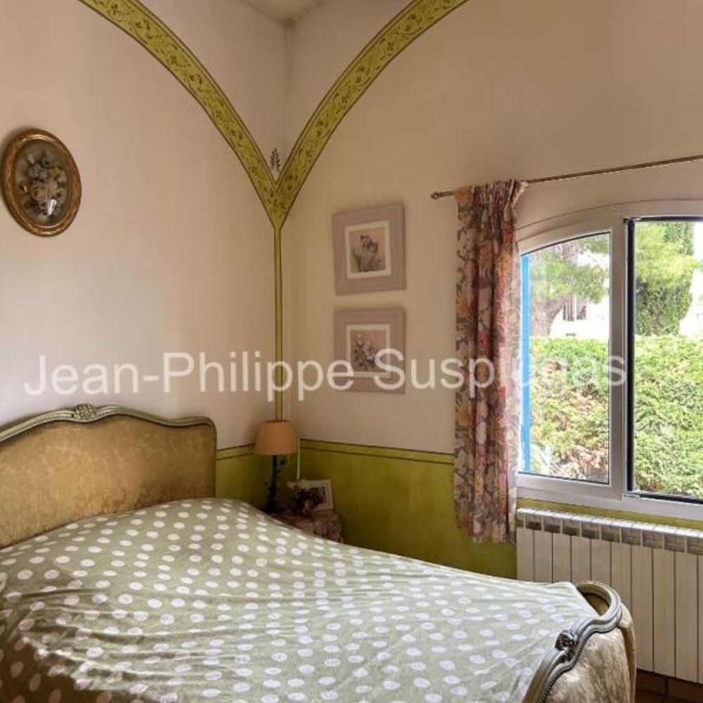 � vendre  Maison Saint-Cyr-sur-Mer (83270)