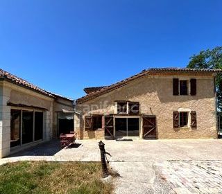  Maison � vendre 9 pi�ces 320 m�