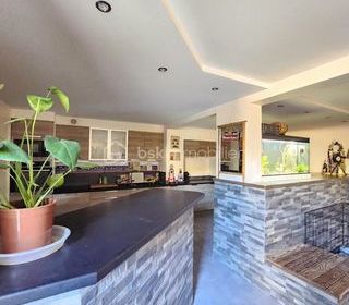  Appartement � vendre 4 pi�ces 157 m�