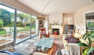  Propri�t�/ch�teau � vendre 7 pi�ces 252 m�