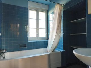  Immeuble � vendre 10 pi�ces 228 m�