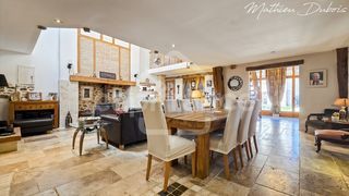  Maison � vendre 8 pi�ces 232 m�