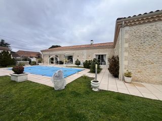  Maison � vendre 5 pi�ces 180 m�