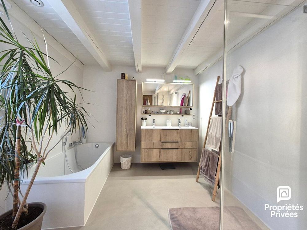 � vendre  Maison Collonges (01550)