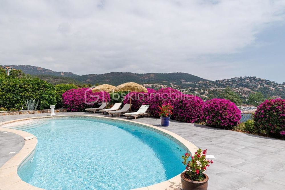 � vendre  Villa Agay (83530)