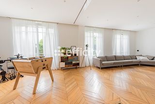  Maison � vendre 9 pi�ces 232 m�