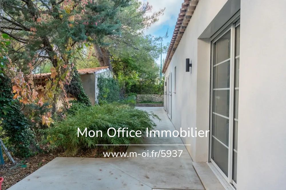 � vendre  Maison �guilles (13510)