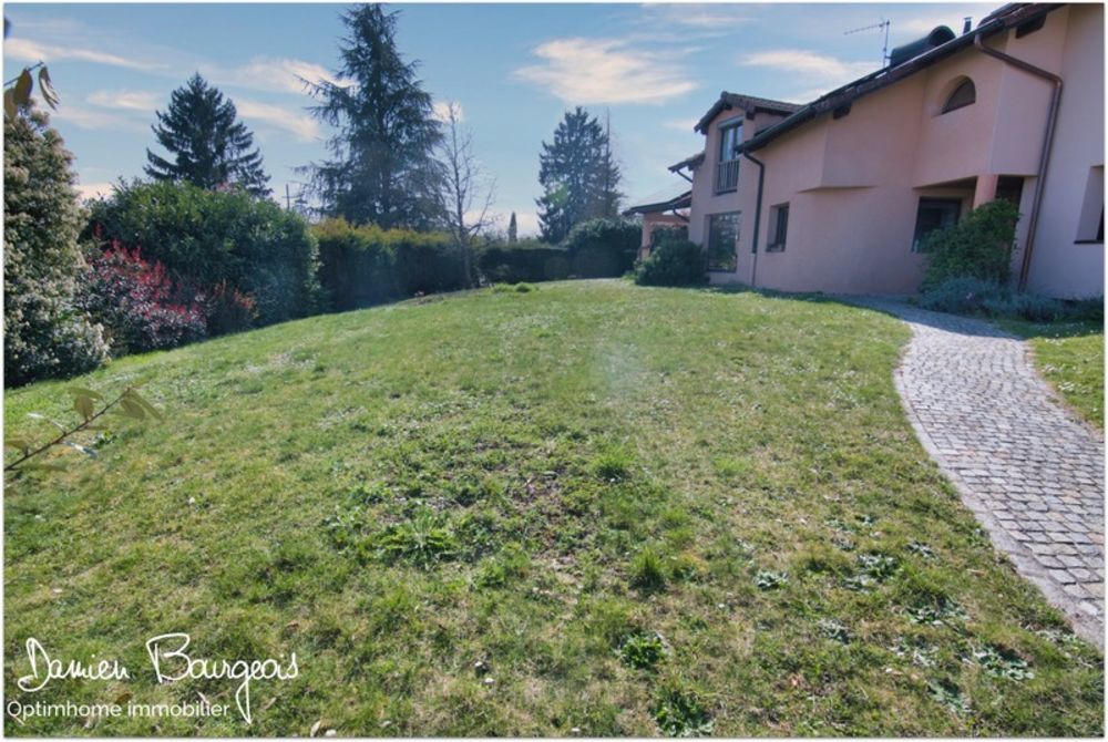 � vendre  Maison Grilly (01220)