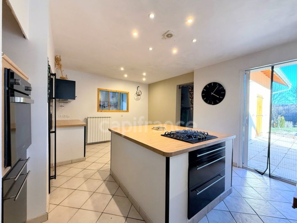 � vendre  Maison Manteyer (05400)