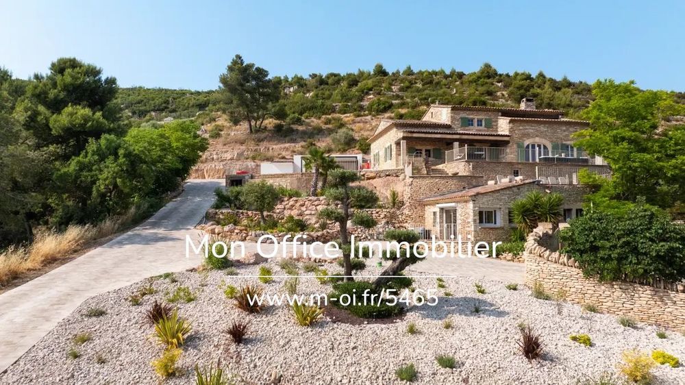 � vendre  Maison Cabri�s (13480)