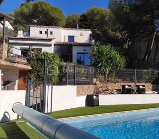  Propri�t�/ch�teau � vendre 6 pi�ces 222 m�