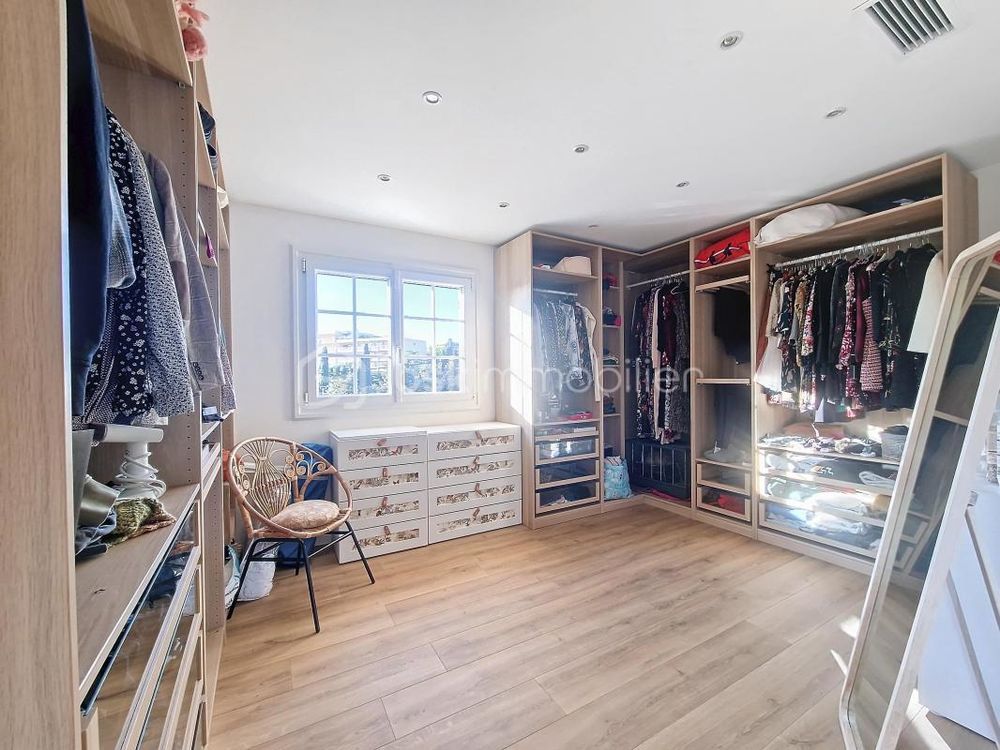 � vendre  Villa Antibes (06600)