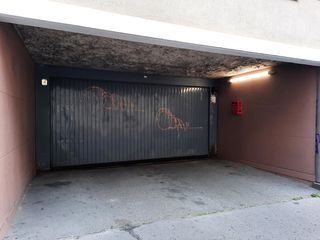  Parking / Garage � louer 