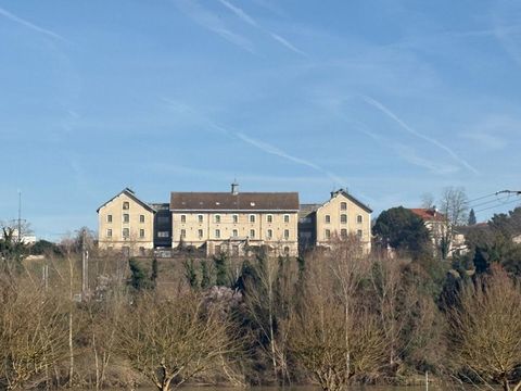 Axe Bordeaux Toulouse -  Patrimoine industriel 9 000 m&sup2; , Hub logistique & r&eacute;sidentiel 2270000 33000 Bordeaux