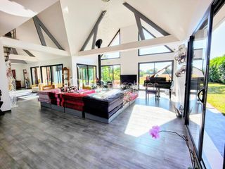  Maison � vendre 10 pi�ces 239 m�