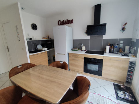   Maison � vendre OZILLAC (17) 2 pi�ces avec garage, parking privatif et jardin � Proche thermes de Jonzac Maison - 2 pi�ce(s) - 35 m�