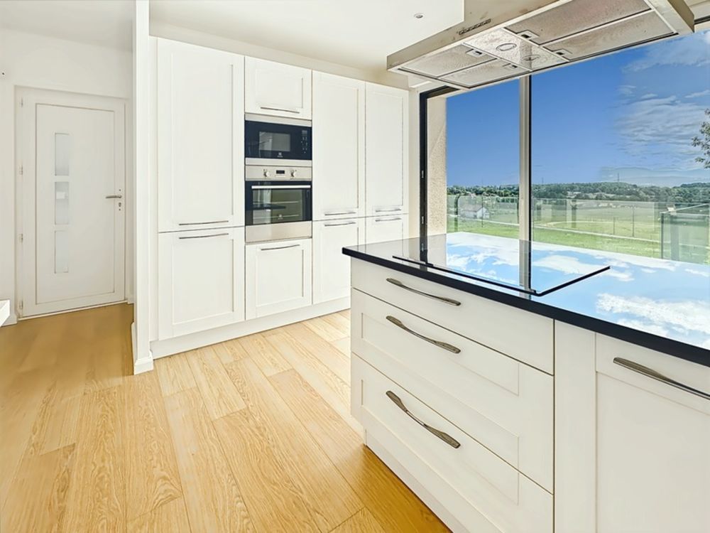 � vendre  Maison Divonne-les-Bains (01220)