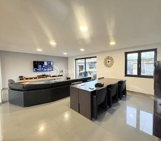  Maison � vendre 8 pi�ces 243 m�