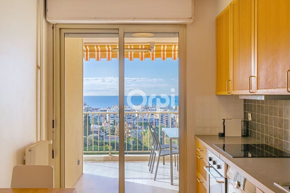 � vendre  Appartement Antibes (06600)