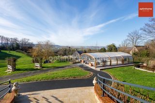  Propri�t�/ch�teau � vendre 15 + pi�ces 1049 m�