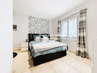  Villa � vendre 5 pi�ces 160 m�