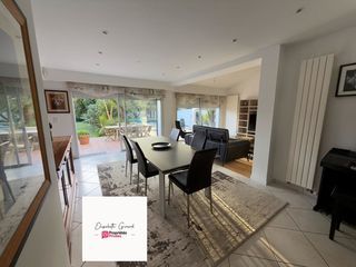  Maison � vendre 6 pi�ces 205 m�