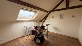  Immeuble � vendre 11 pi�ces 300 m�