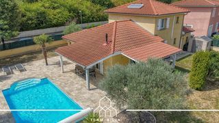  Maison � vendre 5 pi�ces 130 m�