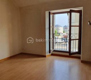  Appartement � vendre 7 pi�ces 330 m�