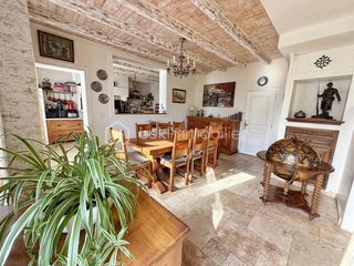  Maison � vendre 9 pi�ces 207 m�