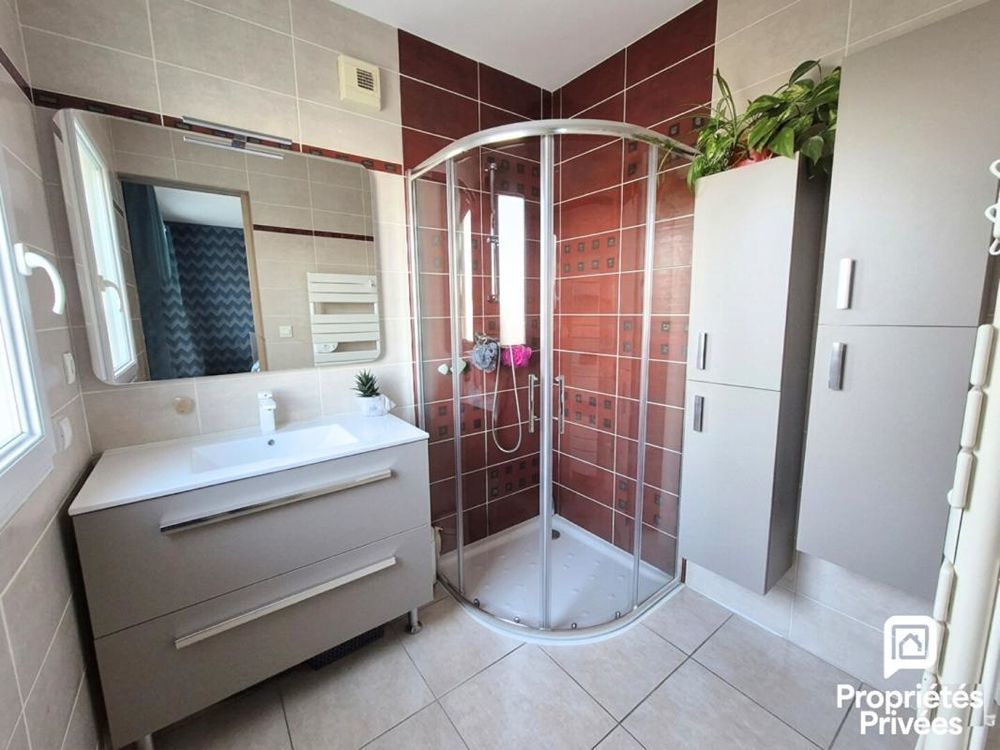 � vendre  Maison Collonges (01550)