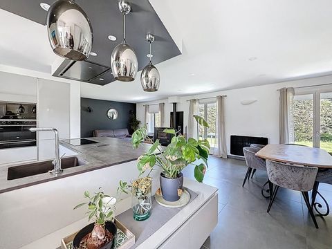   Divers maison Maison - 6 pi�ce(s) - 194 m�