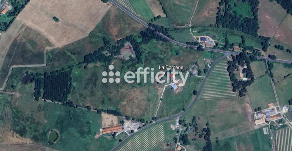 � vendre  Maison Saint-Martin-de-Coux (17360)