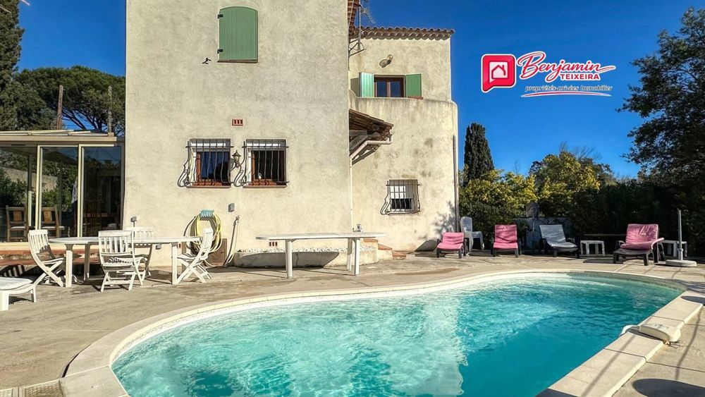 � vendre  Propri�t�/ch�teau Sainte-Maxime (83120)