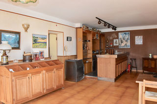  Immeuble � vendre 15 + pi�ces 920 m�